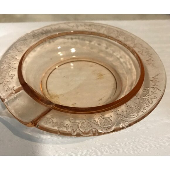 Vintage Pink Depression Glass Ashtray With Floral Etching - Picture 3 of 6